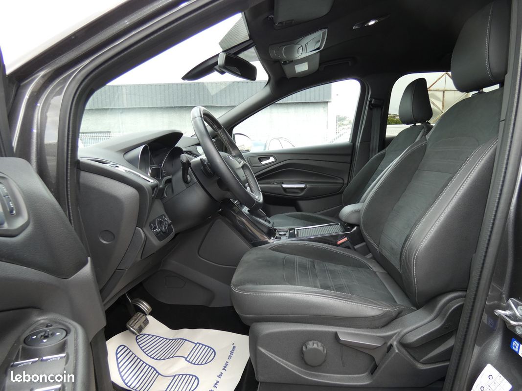 FORD KUGA 1.5 TDCi 120 4x2 Powershift ST-Line (Historique de factures d'entretien dispo) (image 9)