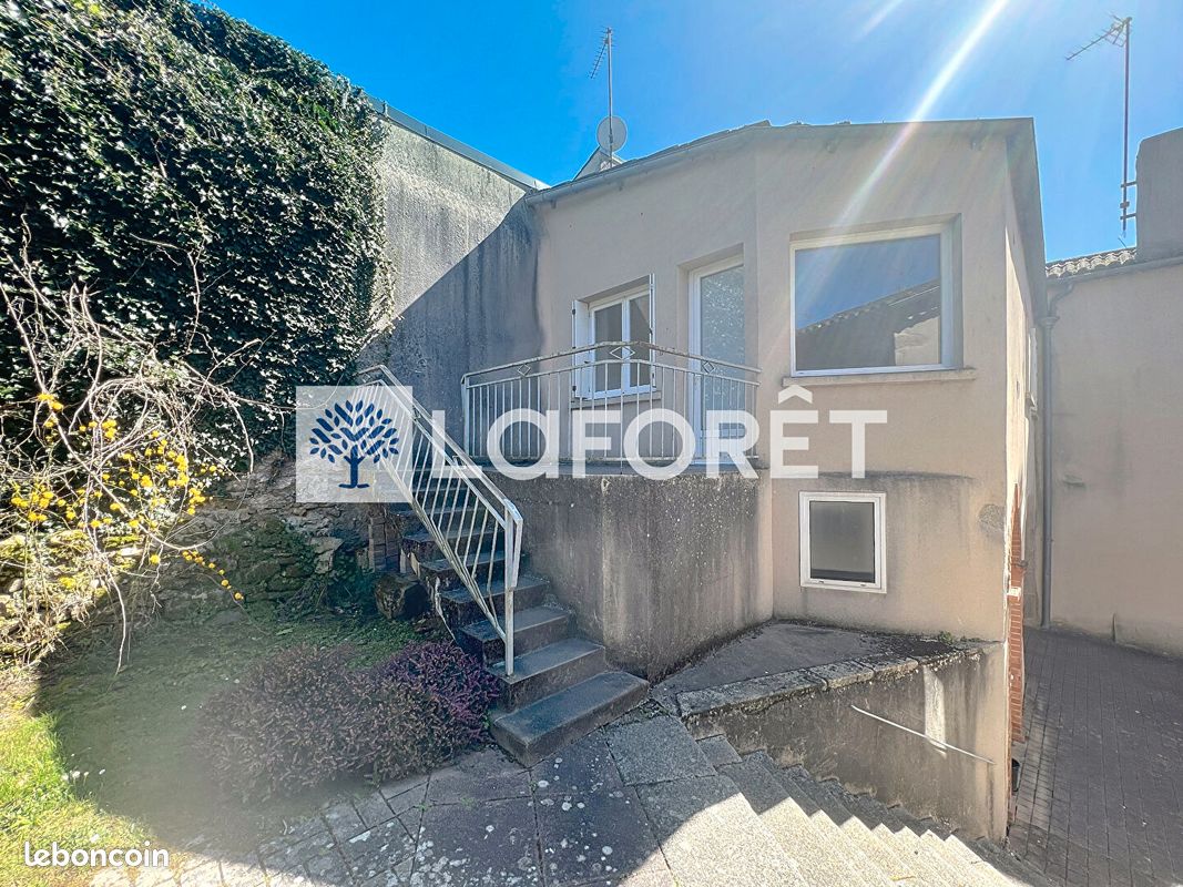 Appartement 3 pièces 55 m² · à Bressuire · 55 m² · 574 €