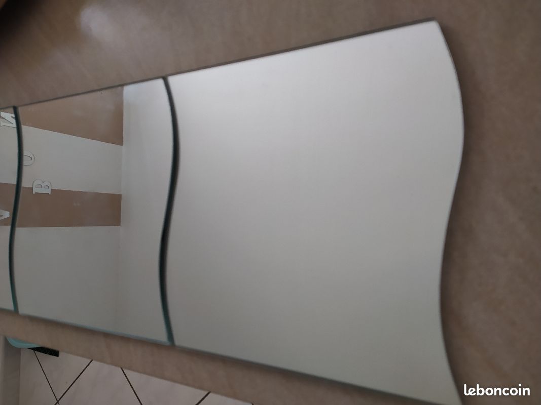 Miroir vague (image 1)