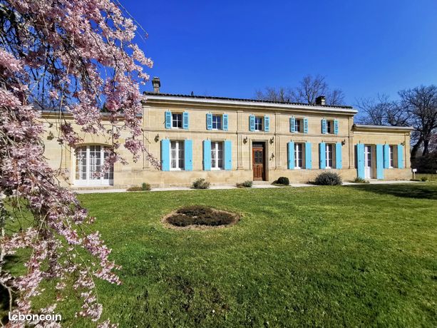 Propriété 11 pièces 320 m²