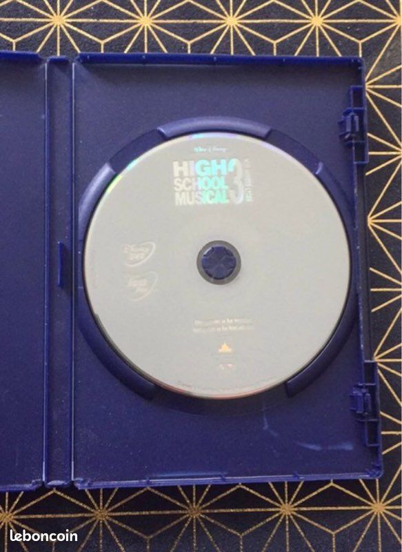 High School Musical 3 DVD (image 3)