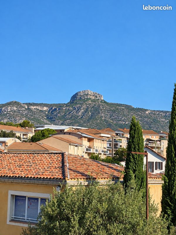 Appartement 2 pièces 47 m² · à Aubagne · 46,8 m² · 870 €/mois