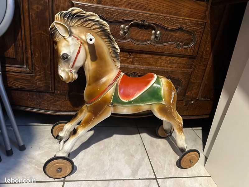 Horse Trotteur BÃ©bÃ© Animal French Trotter Mare Years 15,3 Hh