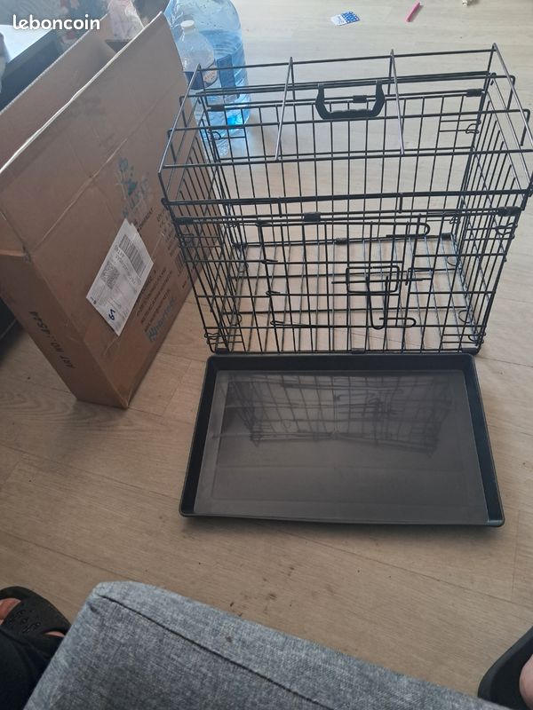 Cage (image 1)