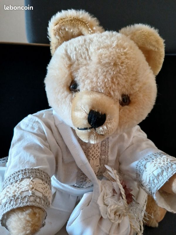 Peluche n°S320: Oursonne ancien modèle - membres articulés