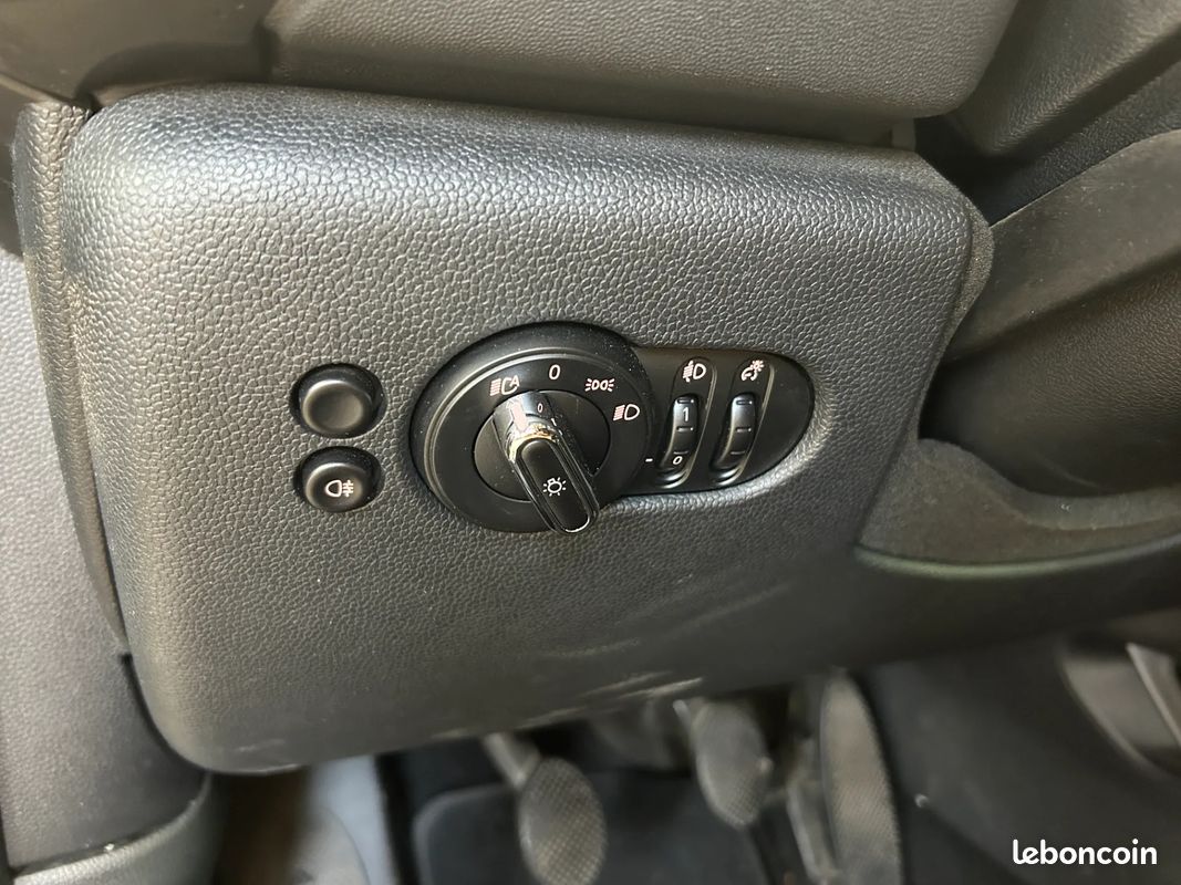 MINI Mini 1.2 102ch One - 2015 - 90 000 km - Toit ouvrant- Harman Kardon - EDITION MARYLEBONE (image 29)