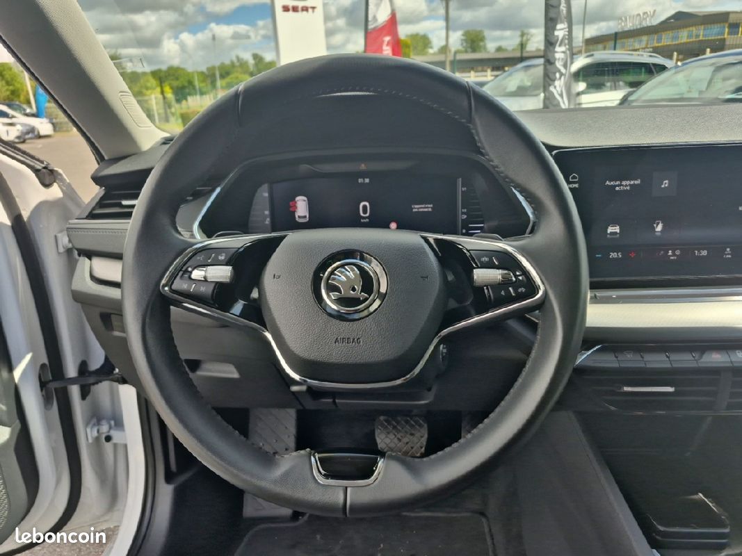 SKODA Octavia Combi 2.0 TDI 150 ch DSG7 Business (image 21)
