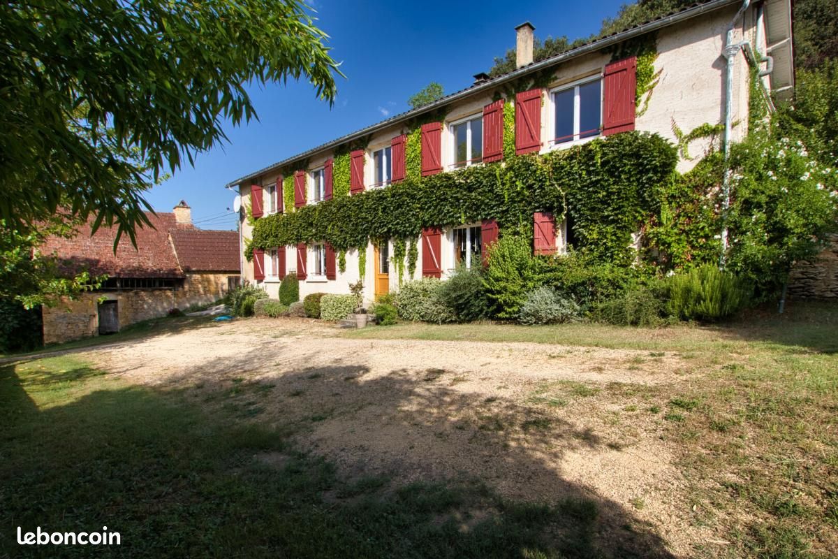 Maison 11 pièces 300 m² (image 1)
