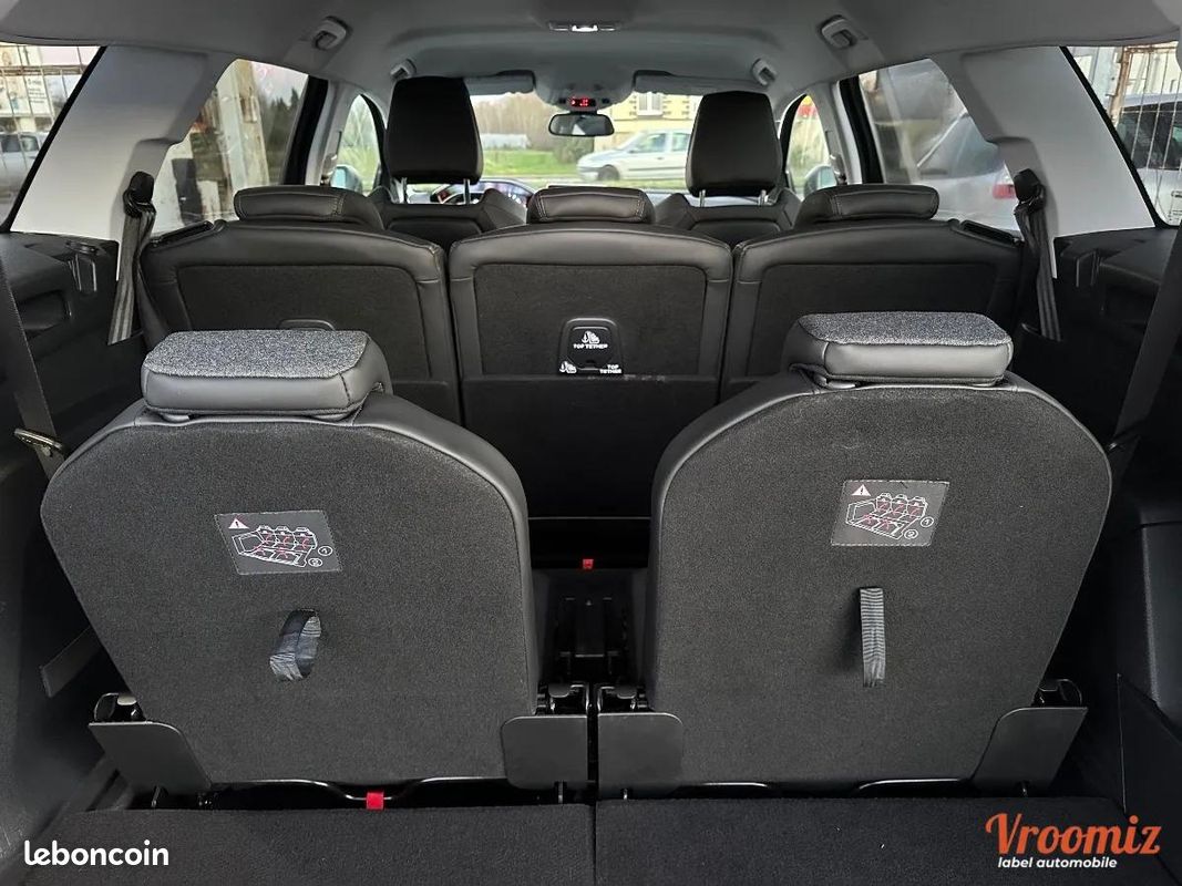 Peugeot 5008 1.2 PURETECH 130CH S&S ALLURE BVM6 (image 16)