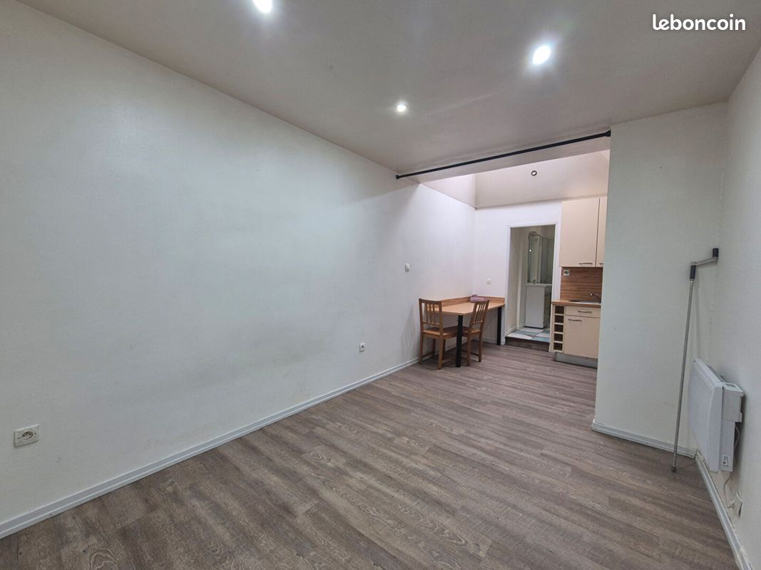 Appartement 1 pièce 23 m² · à Houplines · 23 m² · 350 €/mois