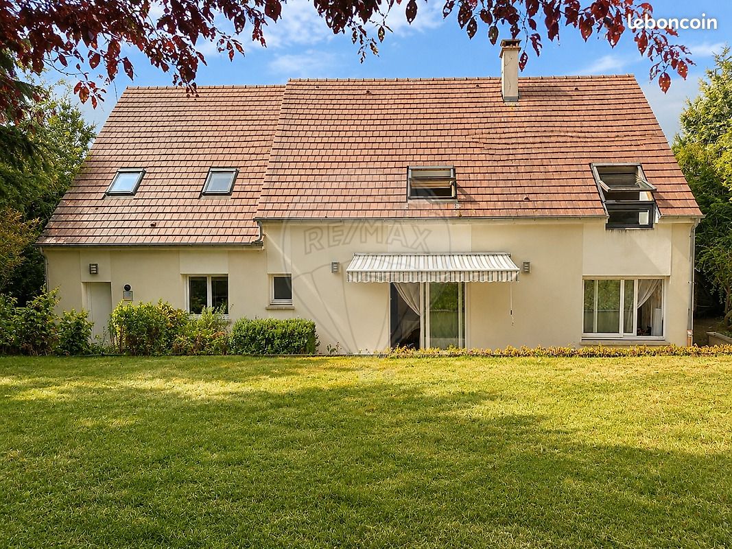 Maison 7 pièces 170 m² · à Saint-Witz · 170 m² · 479 000 €