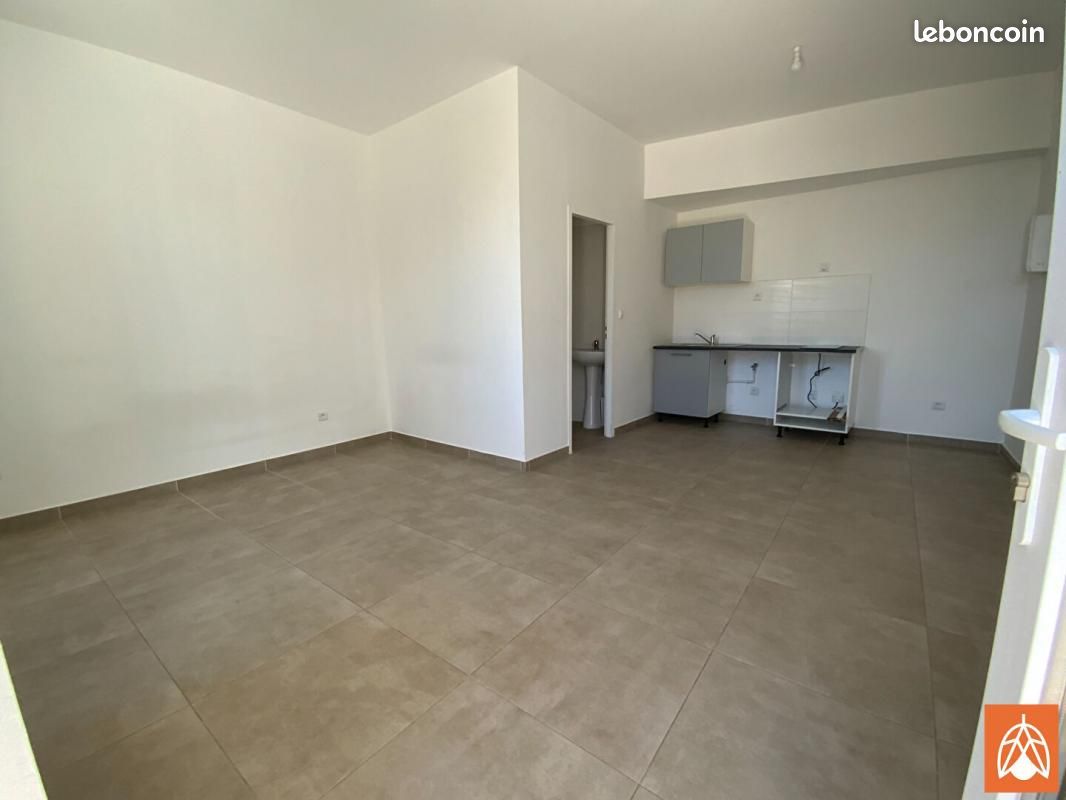 Appartement a louer salon-de-provence - 1 pièce(s) - 25 m2 - Surfyn