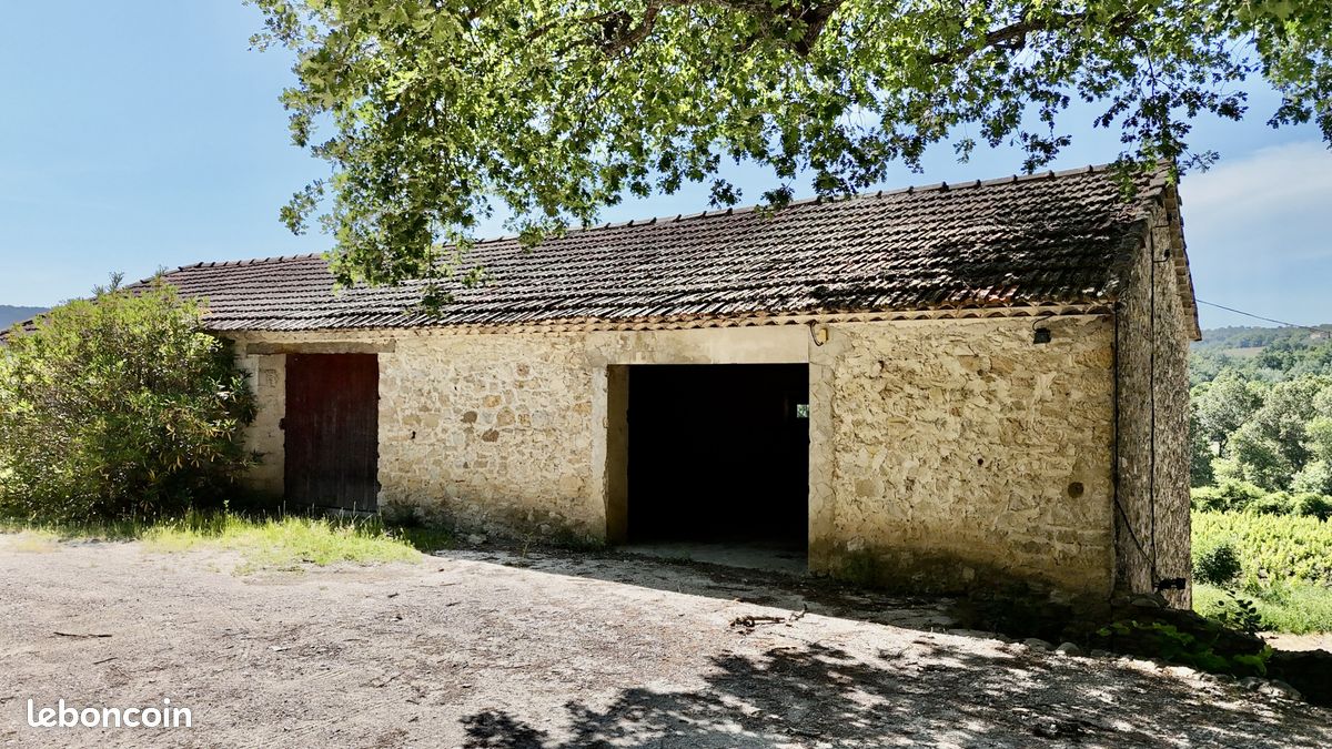 Propriété 9 pièces 190 m² (image 2)