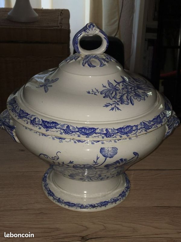 Soupière ancienne papillon pexonne (image 1)