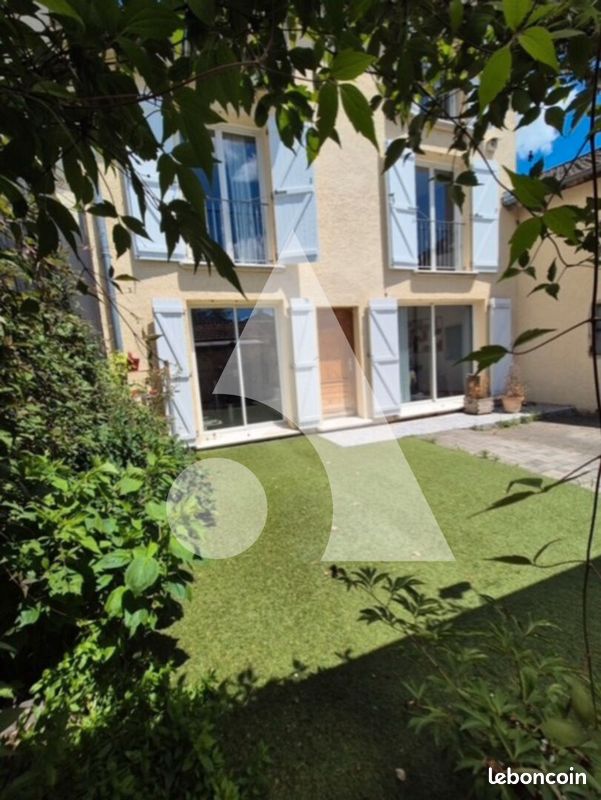 Maison 4 pièces 146 m² · à Neyron · 146 m² · 349 000 €