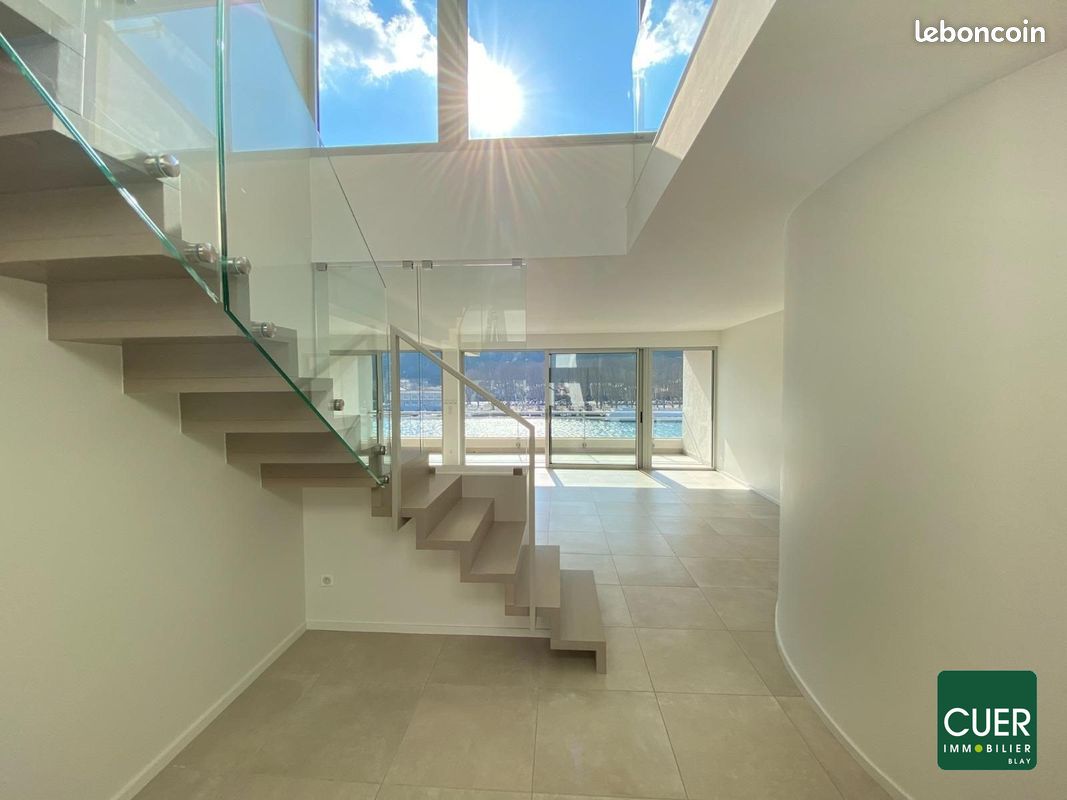 Appartement 6 pièces 171 m² · à Tain-l'Hermitage · 171 m² · 1 785 €/mois