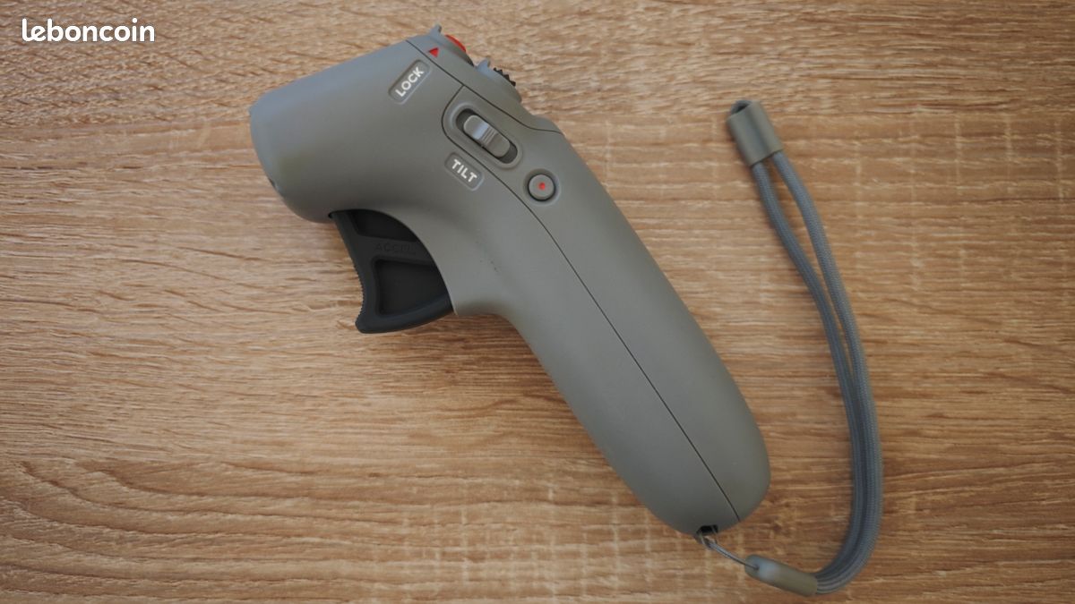 DJI motion controller 1 (image 1)
