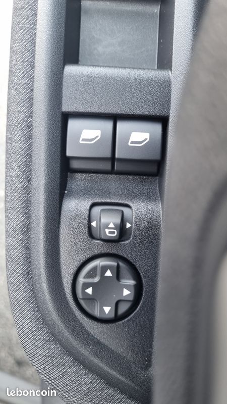 CITROEN e-C3 113 ch autonomie confort Plus (image 18)