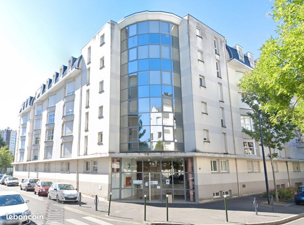 Appartement 1 pièce 18 m² · à Orléans · 18 m² · 399 €