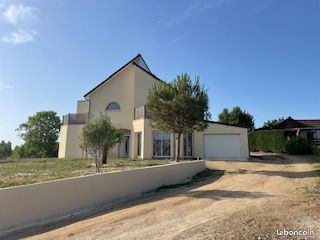 Maison 5 pièces 165 m² · à Huriel · 165 m² · 290 000 €