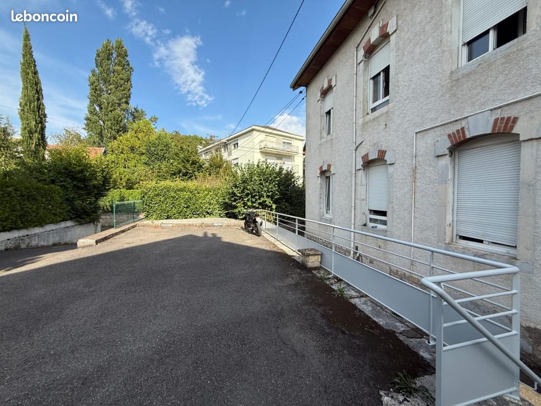 Immeuble 297 m² · à Besançon · 297 m² · 520 000 €