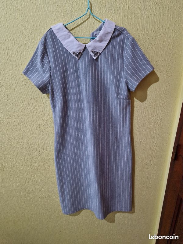 Robe pinkie à rayure grise (image 1)
