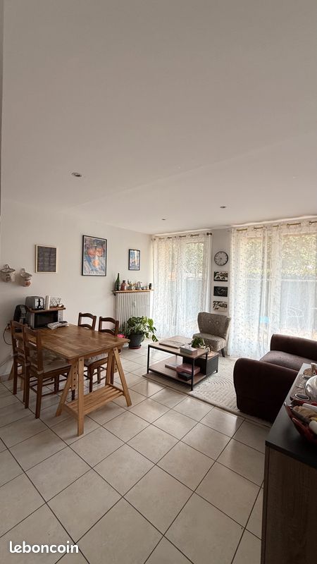 Appartement 2 pièces 50 m² · à Saint-Étienne · 50 m² · 590 €