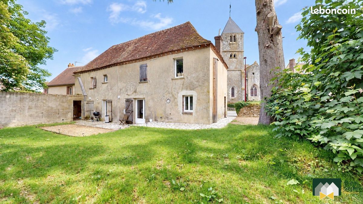 Maison 7 pièces 140 m² · à Arcisses · 140 m² · 239 900 €