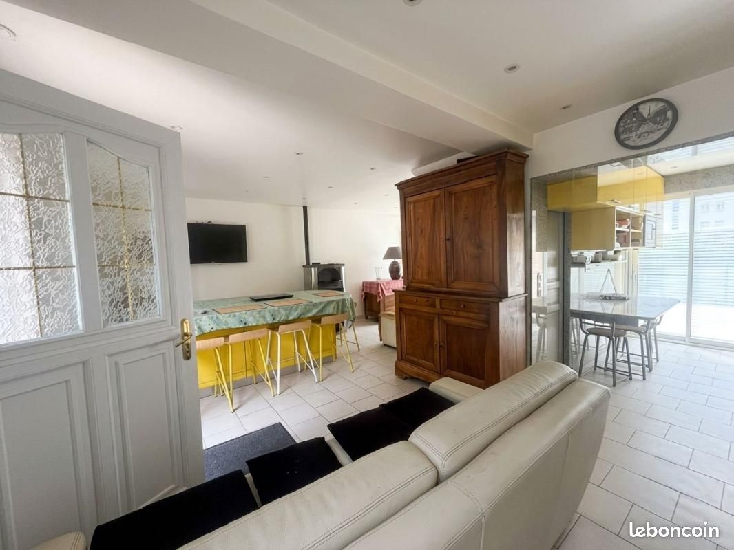 Maison 4 pièces 140 m² · à Saint-Maur-des-Fossés · 140 m² · 882 000 €