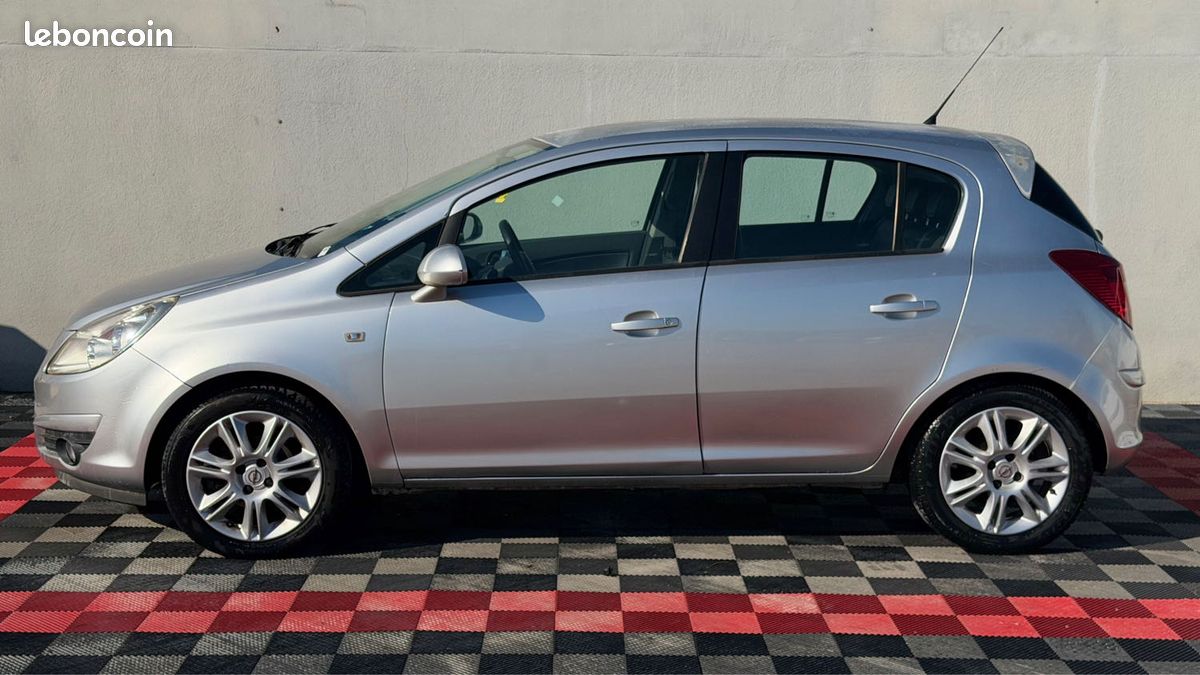 OPEL CORSA 1.3 CDTI 75 Cv ECOFLEX COSMO (image 2)