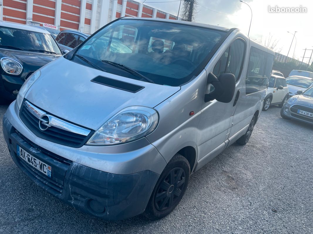 OPEL Vivaro Combi 2.0 CDTI90 M1 Pack Clim 9 PLACES (image 2)