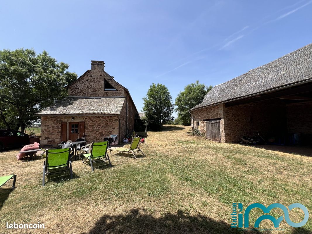 Maison 4 pièces 98 m² · au Monastère · 98 m² · 910 €/mois