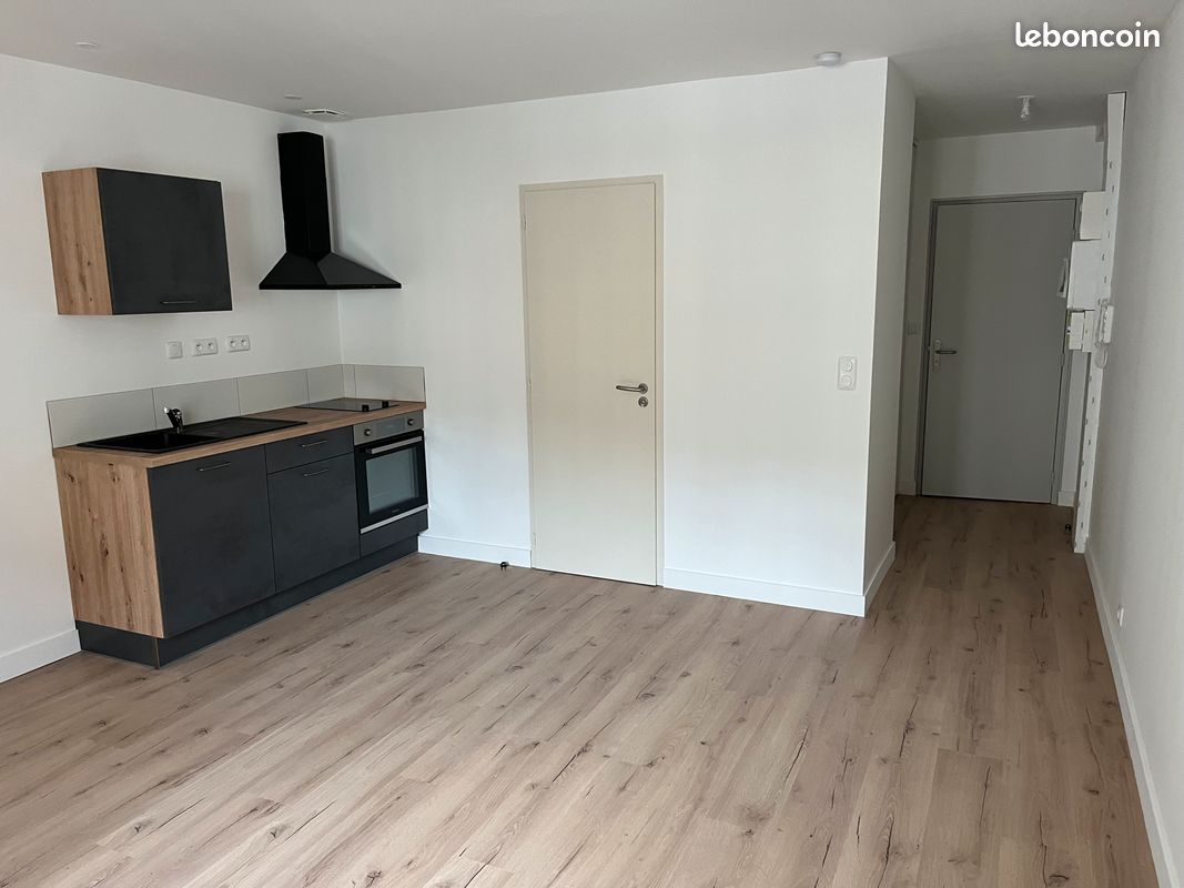 Studio centre ville - Poitiers 86000 (image principale 0)