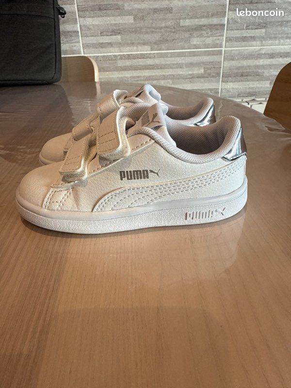 Basket puma blanche enfant pointure 23 Chaussures