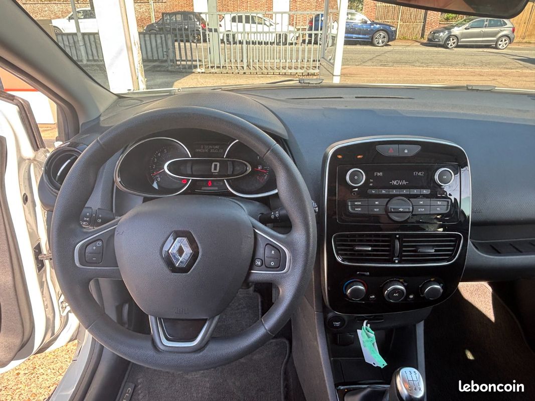 RENAULT CLIO IV 0.9 TCe 90 Génération (image 12)