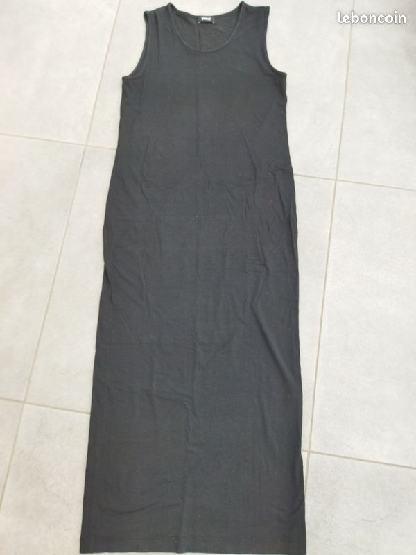 Robe fluide noire T 36 neuve (image 2)