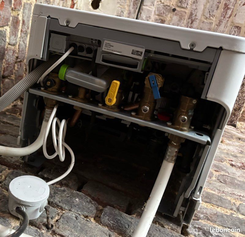Chaudière Gaz Condensation ELM LEBLANC 25kW (2024) + Thermostat (image 2)