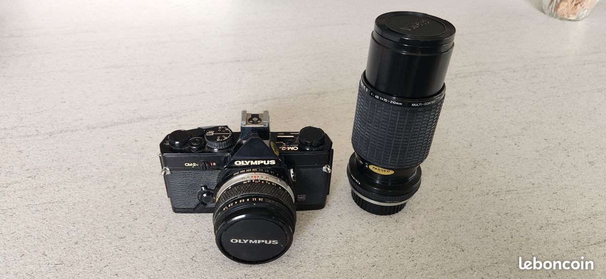 OLYMPUS OM-2 + zoom (image 1)