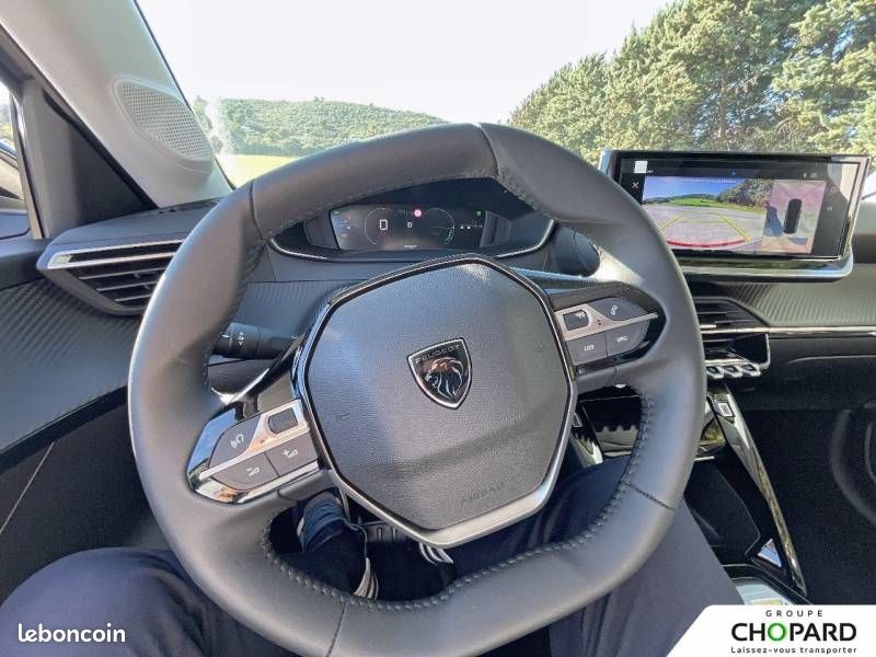 Peugeot 208 Hybrid 110 ch e-DCS6 Allure (image 16)
