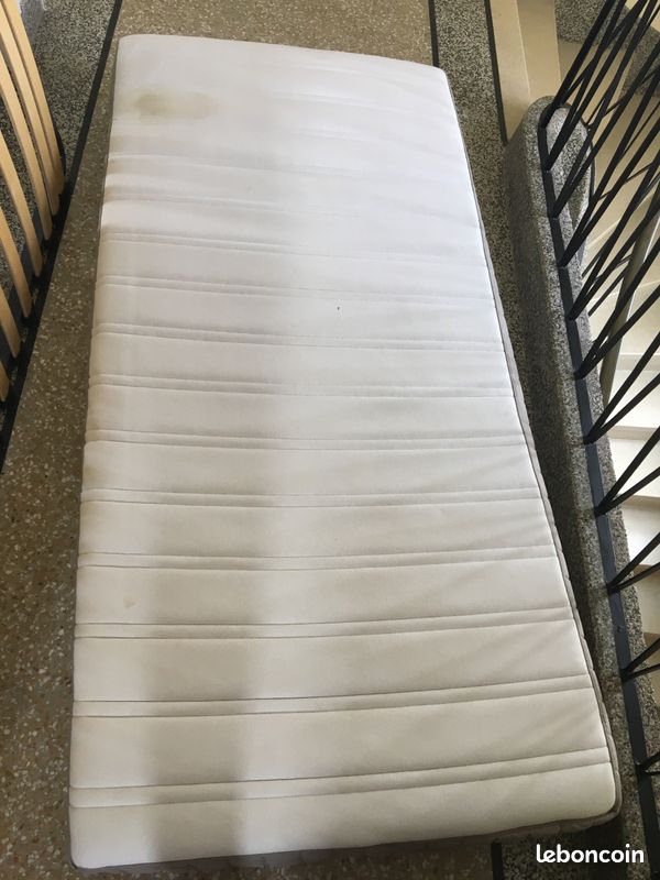 Matelas IKEA 90 x 190 (image 1)