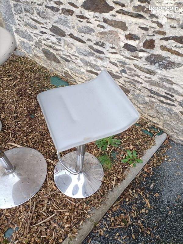 Table et chaises hautes (image 2)