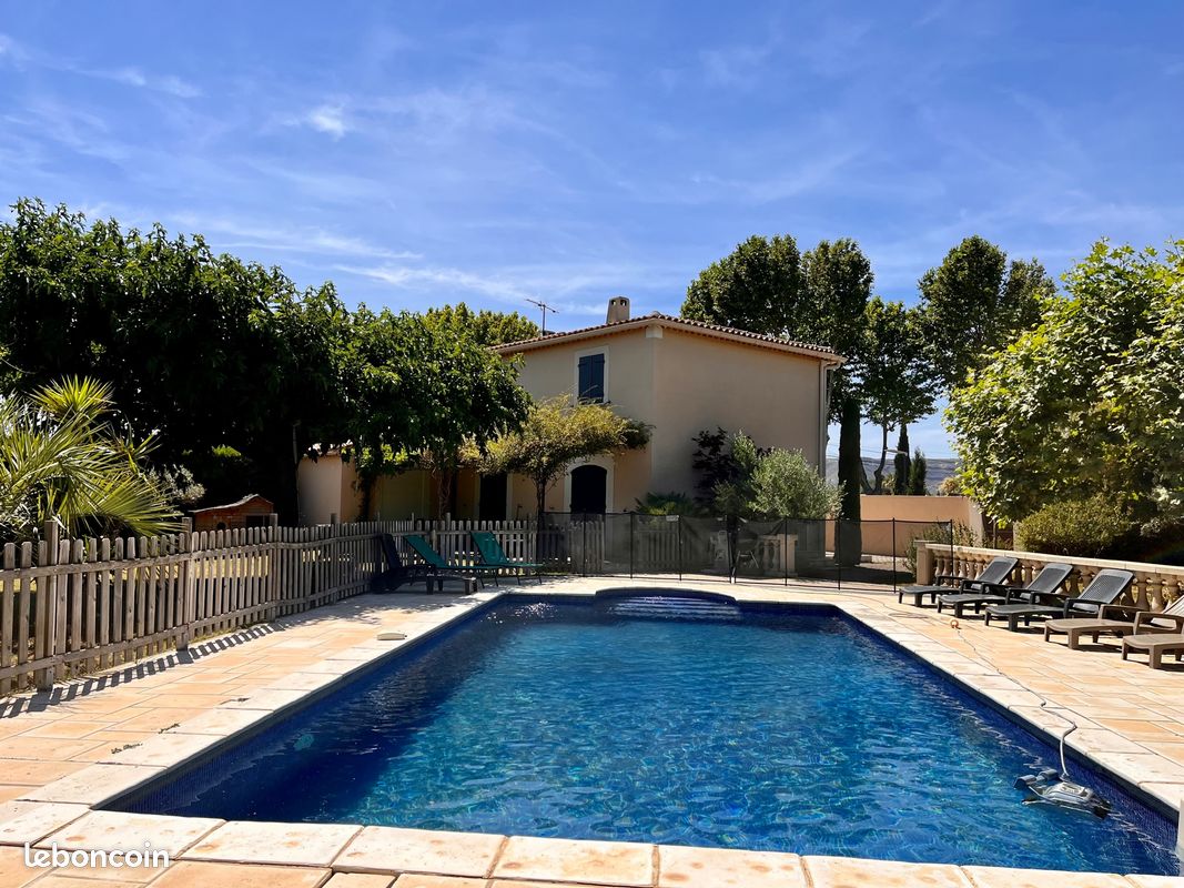 Maison 6 pièces 125 m² · à Sénas · 125 m² · 535 000 €