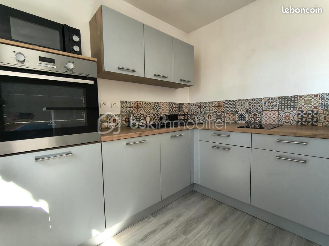 Appartement 3 pièces 62 m² · à Castres · 62 m² · 560 €