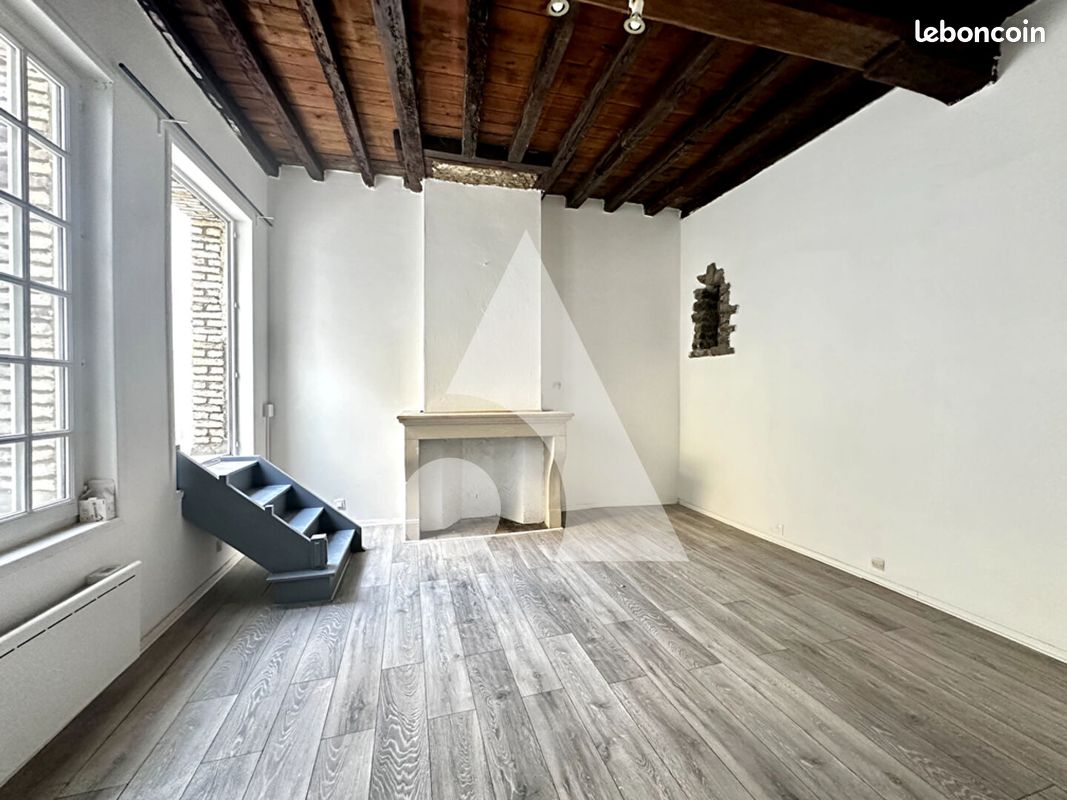 Appartement 4 pièces 115 m² · à Saint-Omer · 115 m² · 830 €/mois