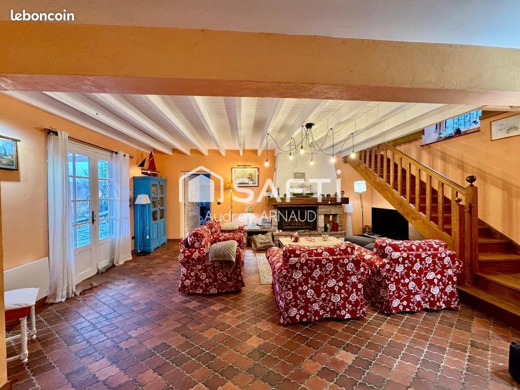 Maison 5 pièces 135 m² · à Mérinchal · 135 m² · 199 000 €