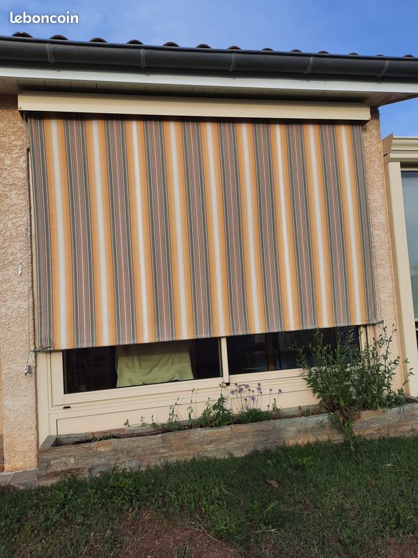 Store banne Extérieur Vertical avec Coffre (image 1)
