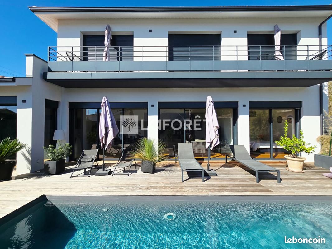 Maison 5 pièces 149 m² · à Mérignac · 149 m² · 1 100 000 €