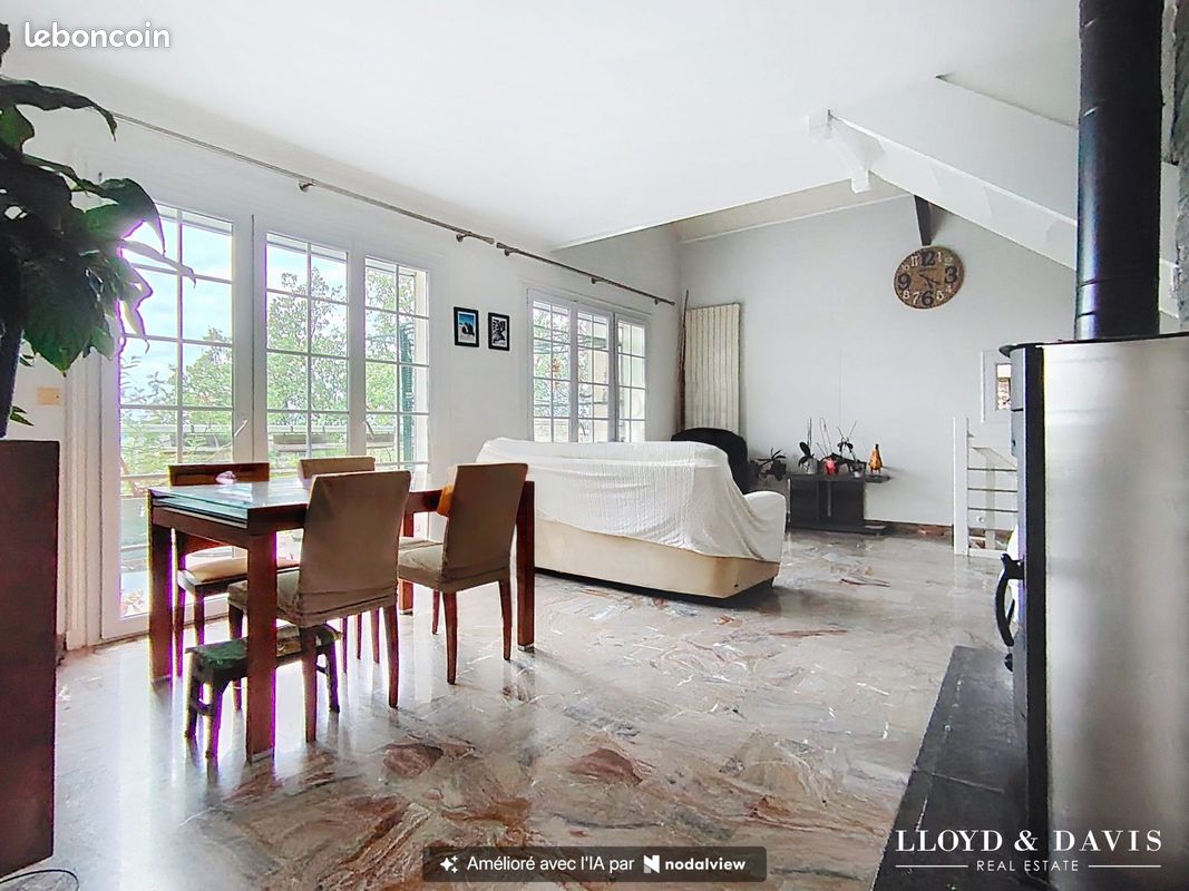 Maison 8 pièces 175 m² · à La Ferté-Alais · 175 m² · 340 000 €