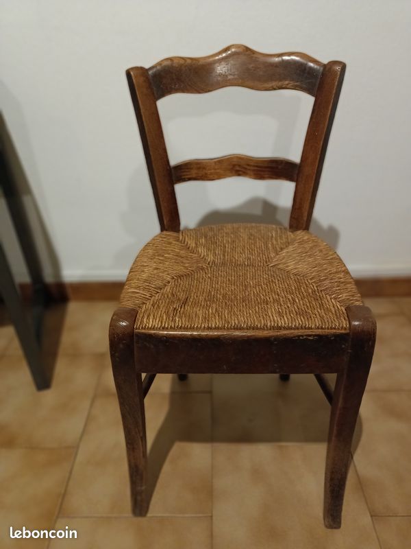 Lot 8 chaises cannées (image 2)