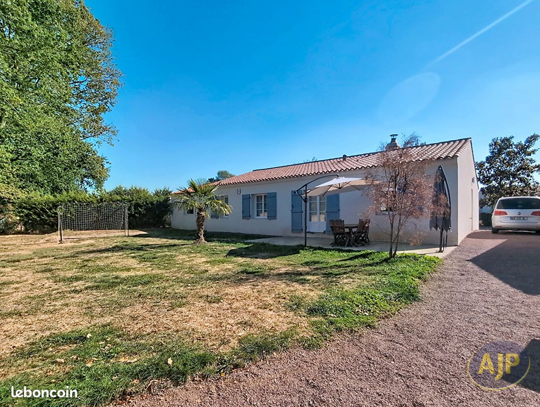 Maison 6 pièces 108 m² · à Vieillevigne · 108 m² · 258 000 €